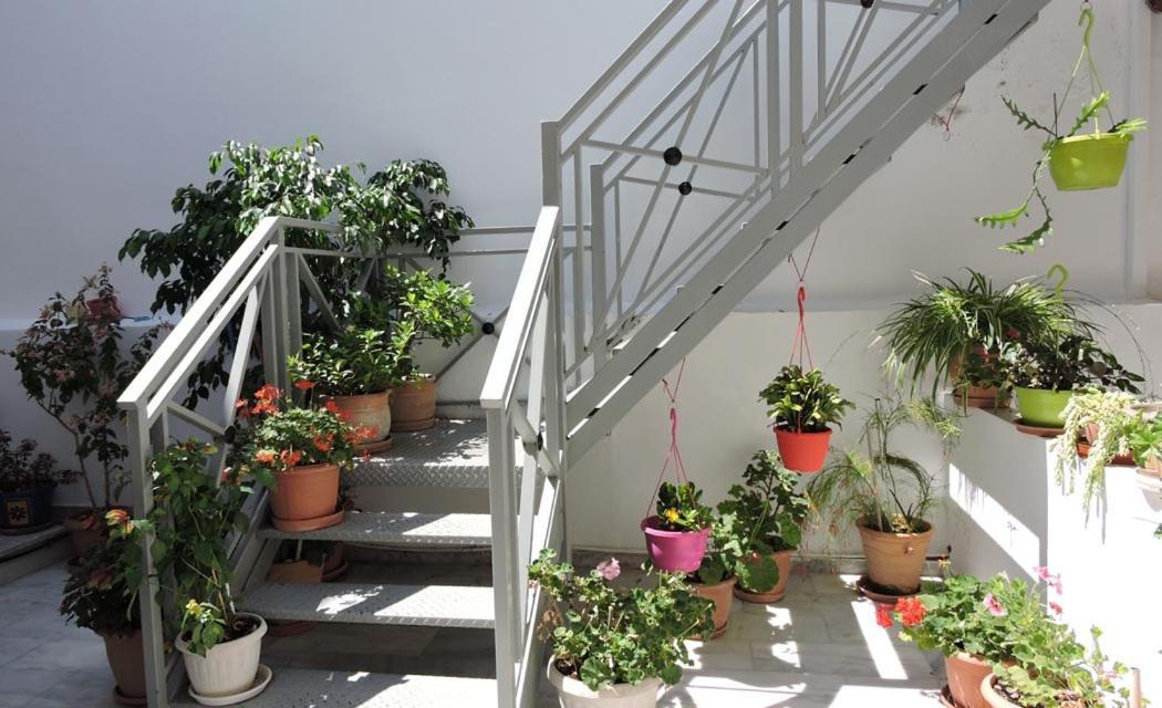 Egeon Rooms And Studios Джорджополис Екстериор снимка
